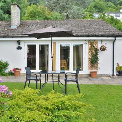 Paddocks Cottages Japonica